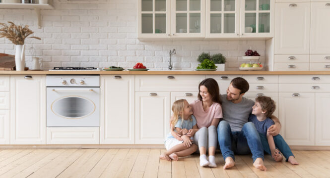 Famiglia felice - Compravendite immobiliari in crescita